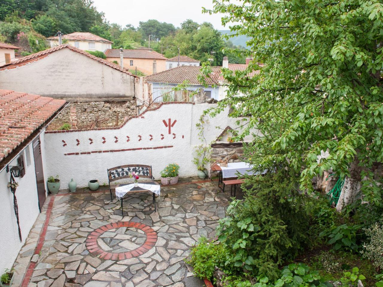 Guesthouse Xenios Zeus Stavroupoli Exterior photo