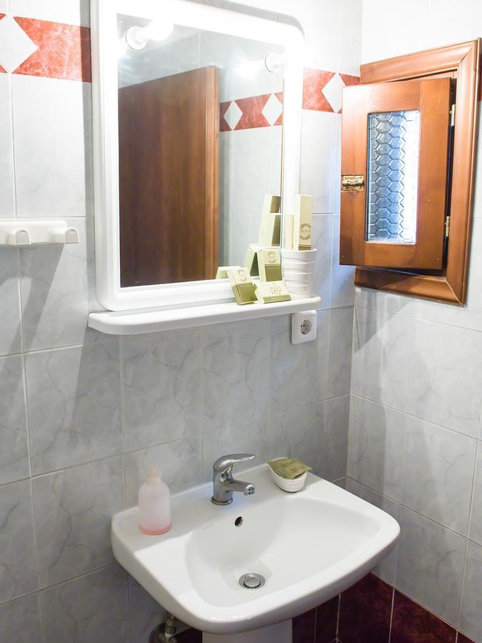 Guesthouse Xenios Zeus Stavroupoli Exterior photo