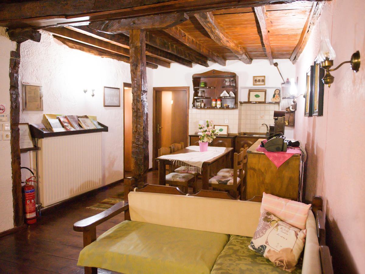 Guesthouse Xenios Zeus Stavroupoli Exterior photo