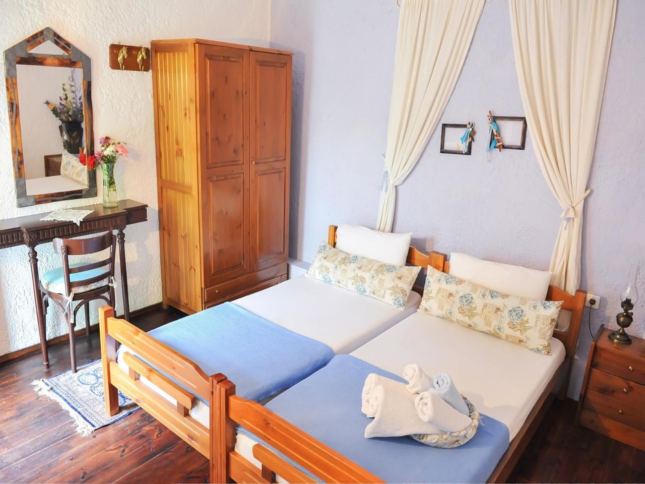 Guesthouse Xenios Zeus Stavroupoli Exterior photo